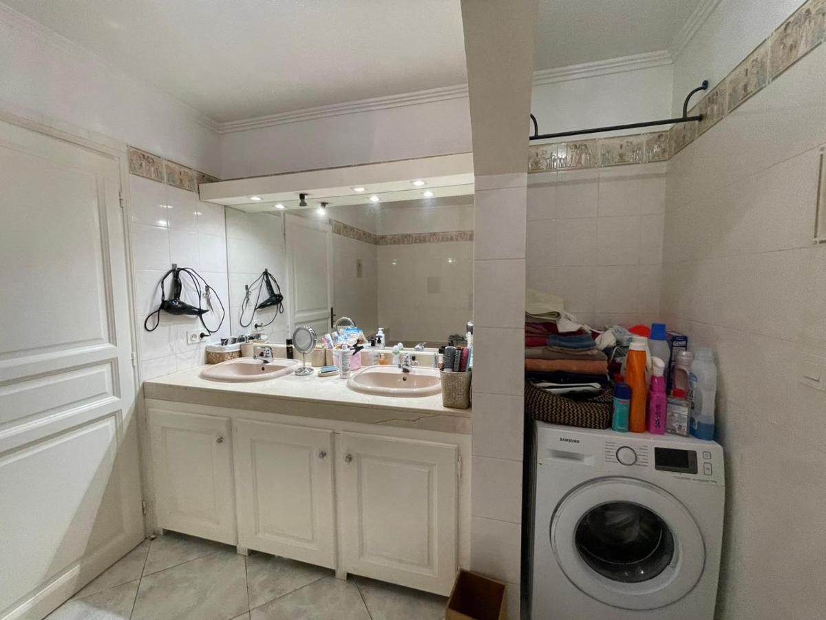 Appartement T4 très bien situé et climatisé LʼÎle-Rousse Exterior foto